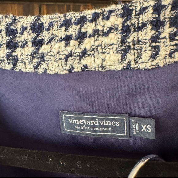 Vineyard Vines SET Bouclé Button-Front Chic Houndstooth Skirt Set - Picture 8 of 8